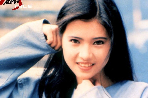 Ngắm lại nhan sắc tượng đài của Lam Khiết Anh từng khuynh đảo showbiz