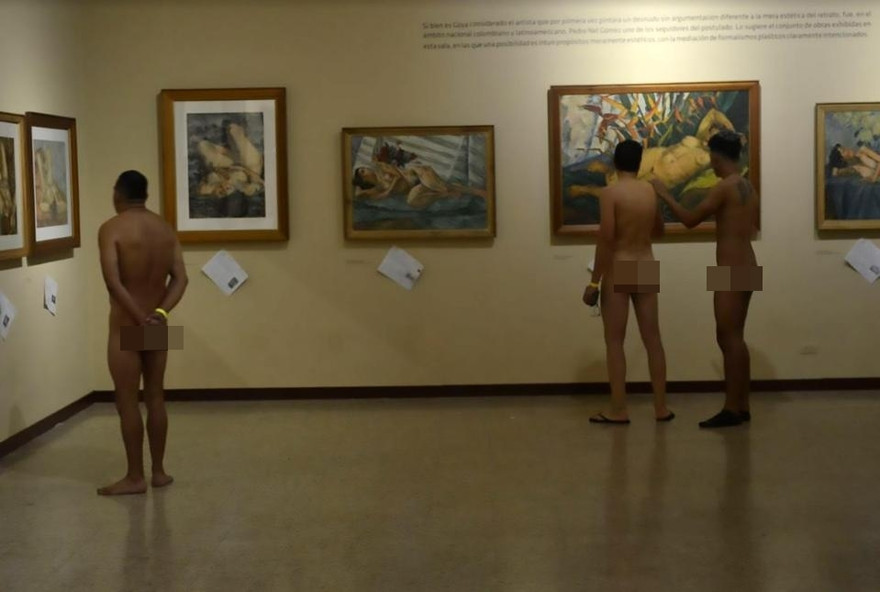 Ý tưởng này được đưa ra nhằm tạo sự gần gũi với tự nhiên và tìm kiếm mối liên hệ với chủ đề buổi triển lãm.