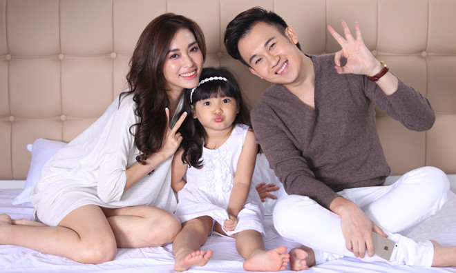 Dương Triệu Vũ và bạn gái cũ của Trấn Thành thân mật trong những bức ảnh mới.