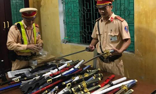 Số vũ khí nóng đã được bàn giao cho cơ quan chức năng xử lý theo quy định.