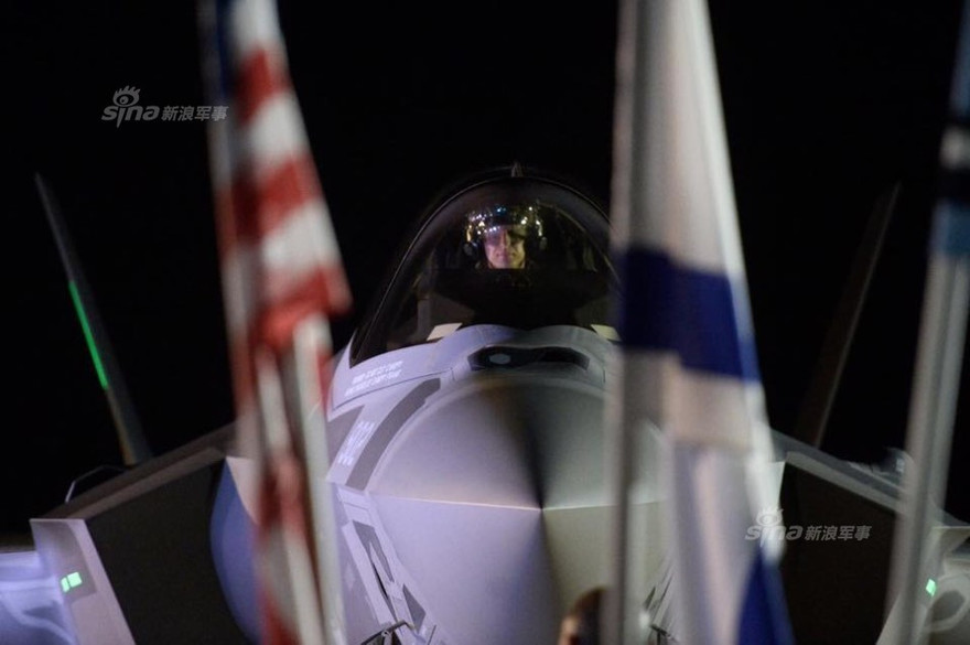 Vì sao ông Trump muốn cắt chi phí phát triển tiêm kích F-35?