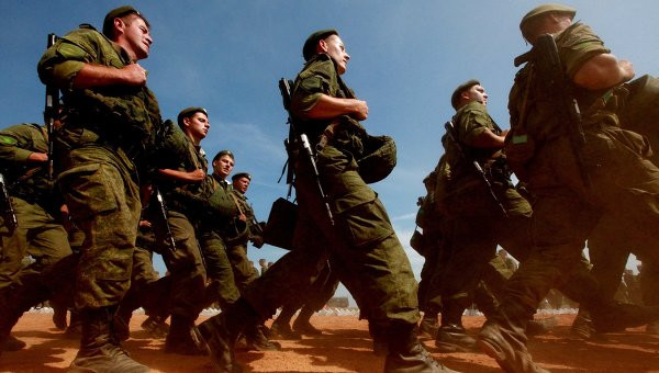 Nga thành lập thêm các sư đoàn mới nhằm đối phó sự gia tăng hoạt động của NATO. Ảnh: RIA Novosti