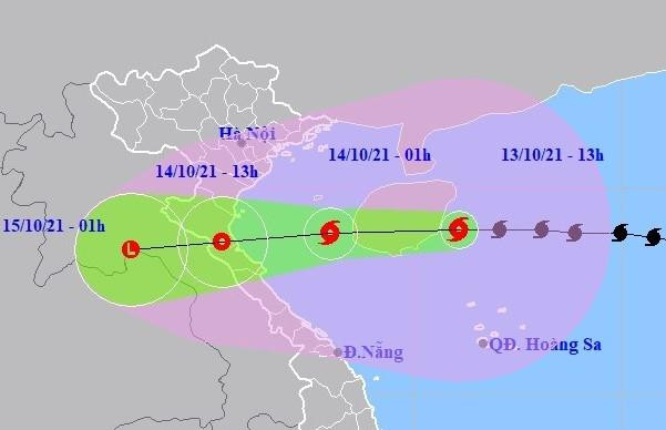 Bão số 8 giảm cấp trước khi đi vào đất liền