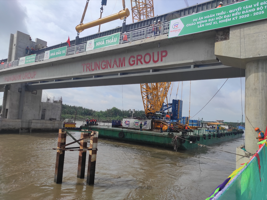 TPHCM lắp van dự án ngăn triều chống ngập 10.000 tỷ đồng 