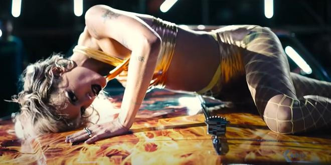 Nhiều khán giả bị nôn, bị ngất, phải bỏ về vì phim đoạt Cành Cọ Vàng