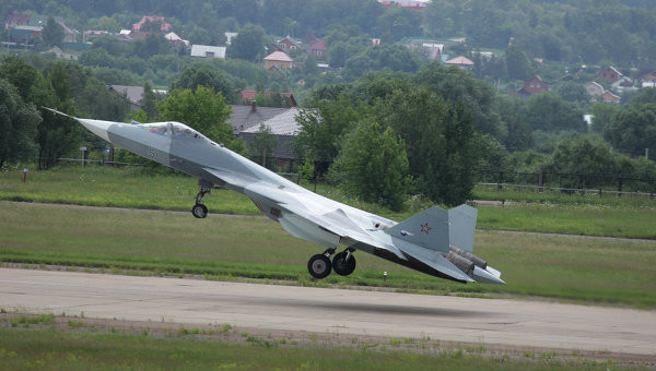 Tiêm kích thế hệ 5 PAK FA T-50. Ảnh: RIA Novosti