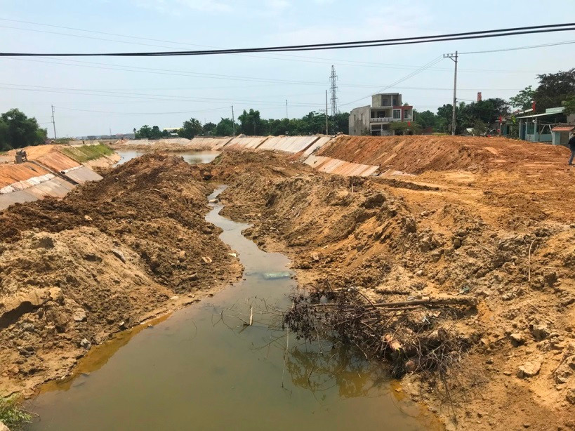 Đà Nẵng chuyển công an vụ khu tái định cư sụt lún