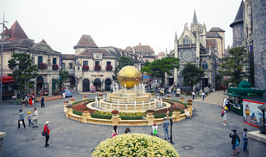 Đà Nẵng làm “cơn mưa khuyến mãi” đến hết năm hút khách du lịch