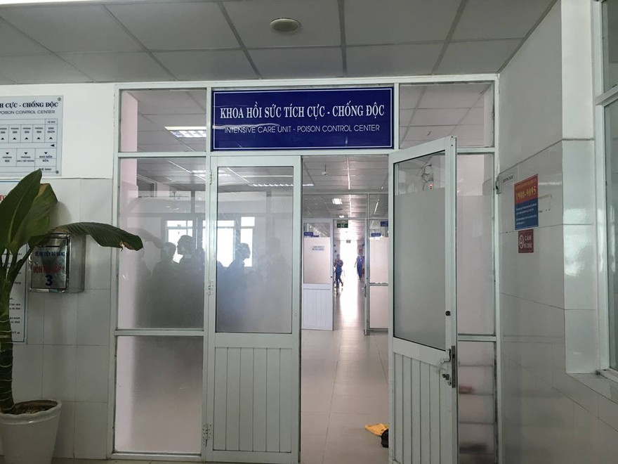 Đà Nẵng: Cháu 3 tuổi tử vong, bà nôn mửa sau khi ăn quà bán dạo