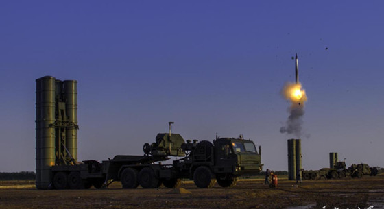 Tên lửa S-300 Nga khai hỏa trong cuộc tập trận quy mô lớn