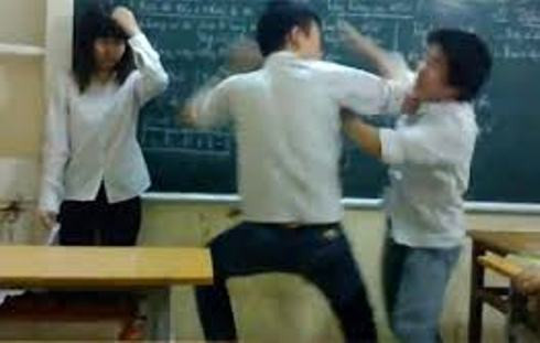 Cá nhân có hành vi xúc phạm nhân phẩm, danh dự người học bị phạt 10-20 triệu.Ảnh mang tính minh họa