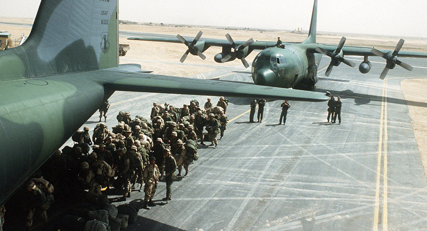 Việc Mỹ đưa thêm quân tới Syria liên quan tới hành động của Nga, hơn là chống khủng bố IS. Ảnh: US Navy