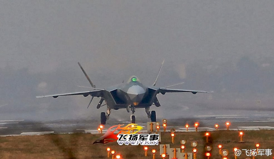 Nga choáng với phiên bản mới của J-20 Trung Quốc