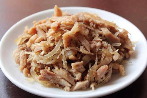  Vũ cho biết do có bí quyết riêng nên bì heo do chàng trai này tự làm không nặng mùi.