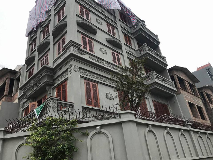 Hà Nội giám sát dỡ công trình vi phạm của gia đình ông Hóa