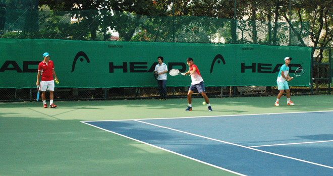 Các vận động viên tích cực tập luyện trong ngày mồng 3 Tết.