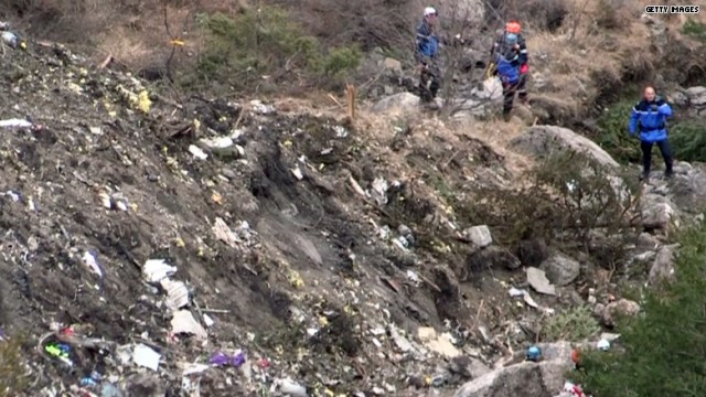 [VIDEO] Hiện trường chiếc Airbus A320 gặp nạn nhìn từ trên cao