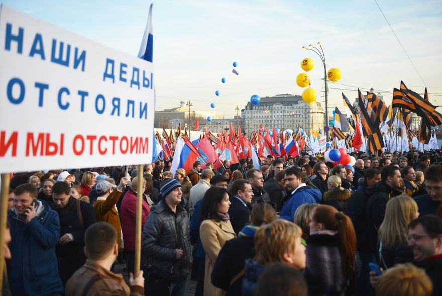 Người dân Crimea xuống đường tuần hành nhân 1 năm ngày bán đảo này trở thành một chủ thể của Liên bang Nga