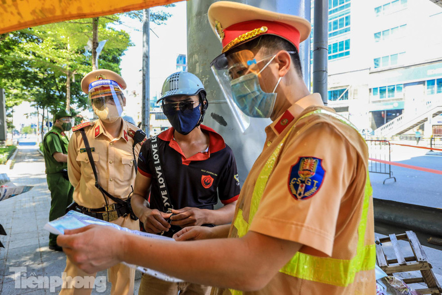 TPHCM cấp giấy đi đường qua mạng cho các trường hợp di chuyển cấp thiết