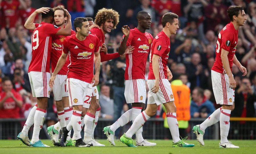 Dàn sao Man Utd có nguy cơ mất 37 triệu bảng tiền lương nếu thua Ajax.