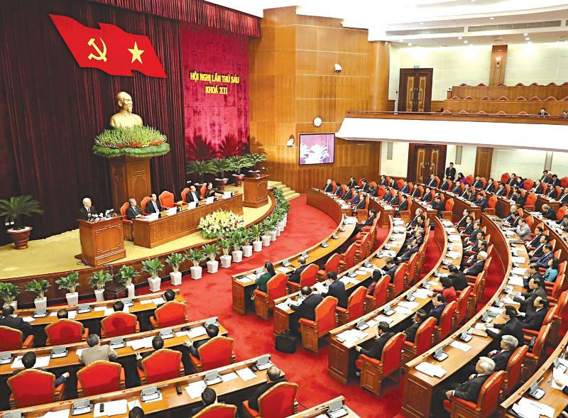 Đội ngũ cán bộ cấp chiến lược là đội ngũ giữ vai trò dẫn dắt sự phát triển của đất nước. (Trong ảnh: Hội nghị Trung ương 6, khóa XII)