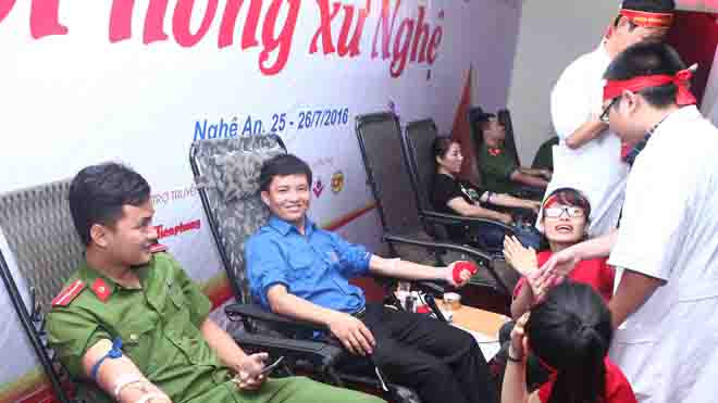 Giọt máu hồng xứ Nghệ