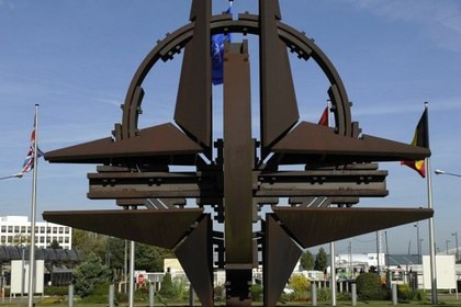 NATO không có kế hoạch cung cấp vũ khí cho Ukraine