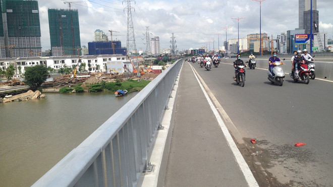 Khu vực nam thanh niên nhảy cầu tự tử