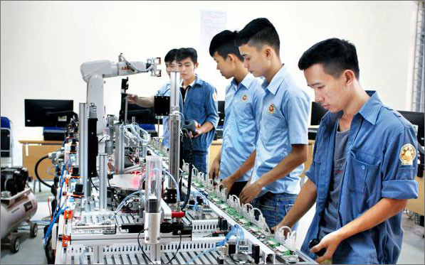 Siết quy định cấp phép xuất khẩu, tăng nặng hình phạt với lao động bỏ trốn