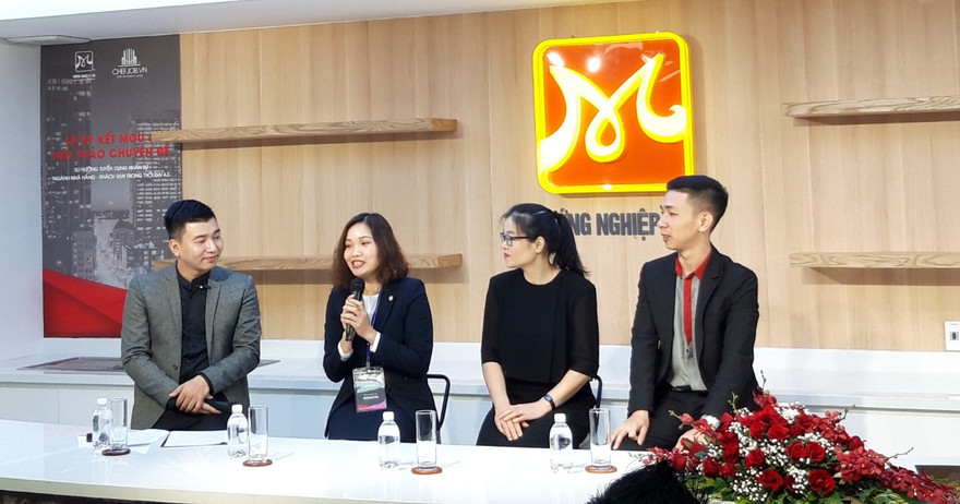 Đại diện các doanh nghiệp và cơ sở đào tạo nghề chia sẻ tại chương trình