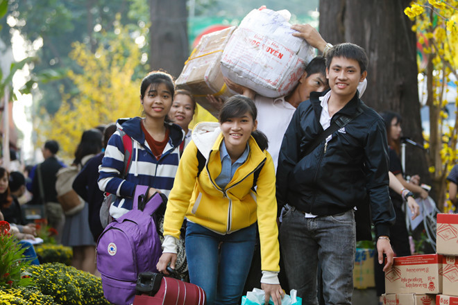 Nhiều sinh viên chuẩn bị về quê ăn tết. Ảnh mang tính minh họa