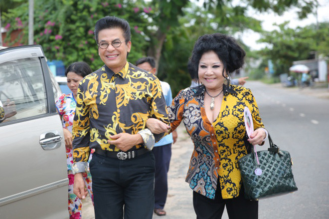 MC Thanh Bạch và người bạn tri kỷ - Thuý Nga Paris.