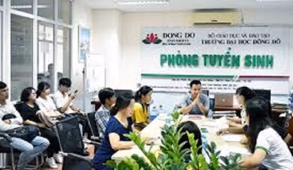 Điểm nhấn giáo dục: Người dùng bằng giả của ĐH Đông Đô học cao học sẽ bị xử lý thế nào?