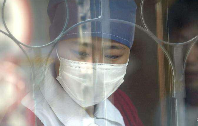 Hà Nội ghi nhận 13 trường hợp dương tính SARS-CoV-2