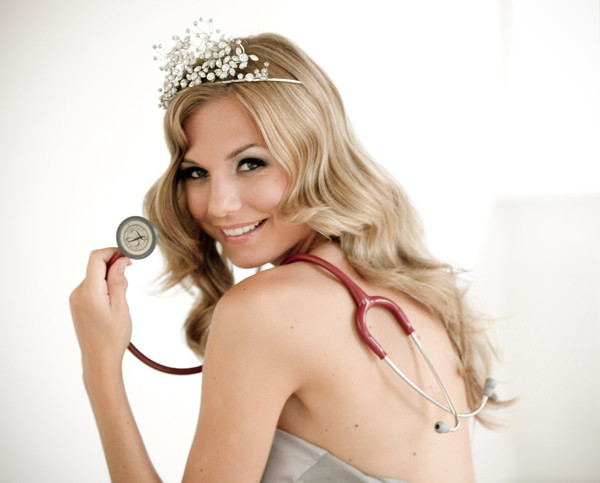 Siêu Mẫu, Hoa hậu Hà Lan 2010 Desiree Van den Berg.