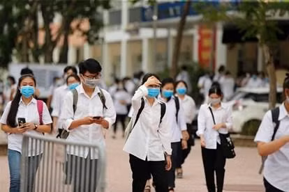 Điểm chuẩn vào lớp 10 công lập: Sao không xét tuyển khi hơn một điểm mỗi môn vẫn đỗ?