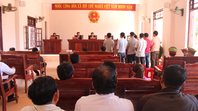 Phiên tòa xét xử sơ thẩm vụ án “Đánh bạc” và “Tổ chức đánh bạc”. Ảnh Th. T