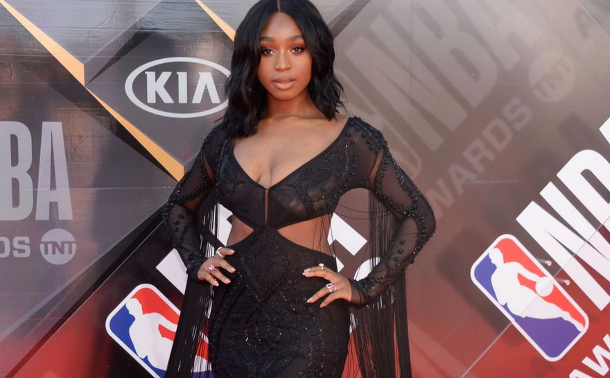 Mỹ nữ da màu Normani Kordei đẹp sexy đầy cuốn hút 