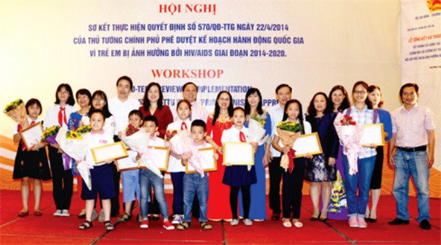 Trẻ em nhiễm HIV được đảm bảo đầy đủ quyền học tập theo quy định