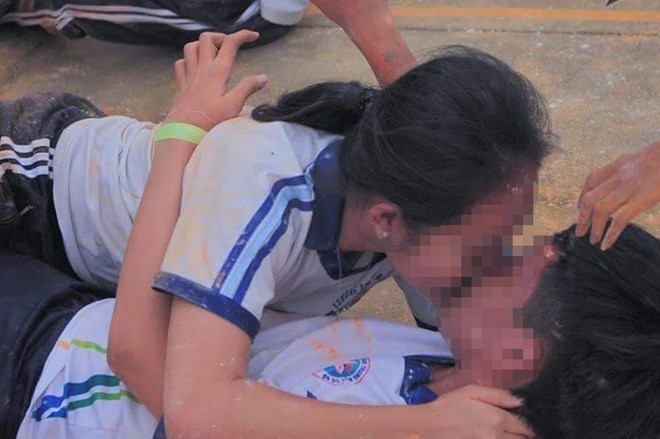 Học sinh không nên chơi trò chơi tương tác cả cơ thể.