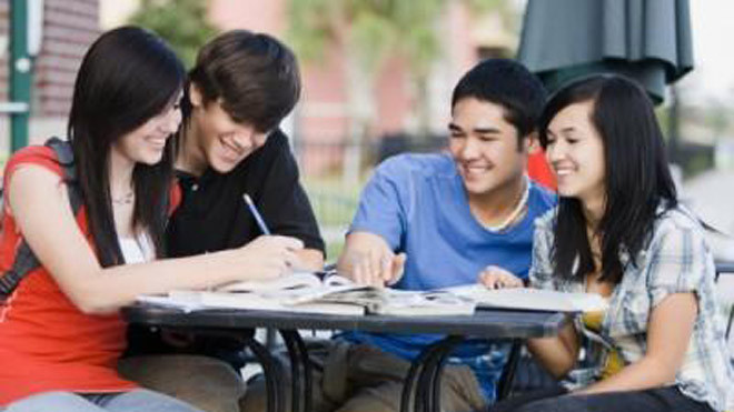 Học bổng Lãnh đạo trẻ Việt Nam 2015