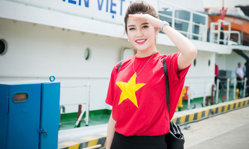 Á hậu Huyền My dự đoán tuyển Việt Nam sẽ giành chiến thắng 2-0 trước Philippines.