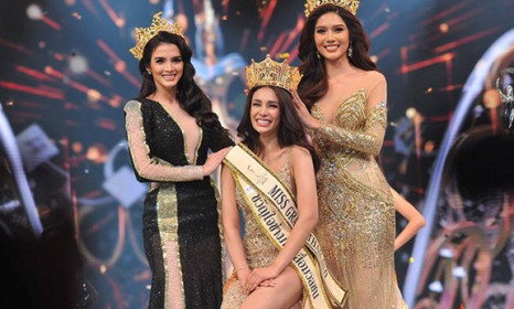 Tân Hoa hậu Hoà bình Thái Lan Coco Arayha Suparurk trong phút đăng quang.