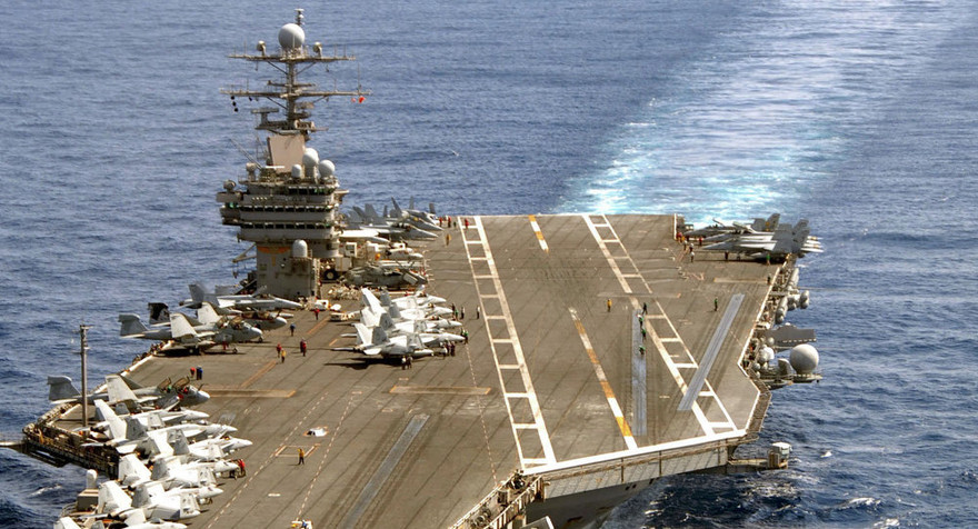 Mỹ bất ngờ điều cụm tàu sân bay tấn công Roosevelt tới châu Âu
