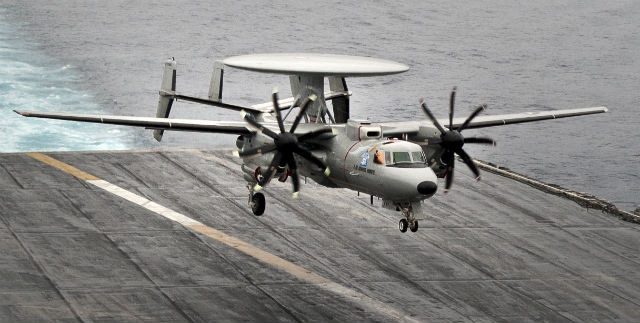 máy bay cảnh báo sớm và kiểm soát trên không Northrop Grumman 