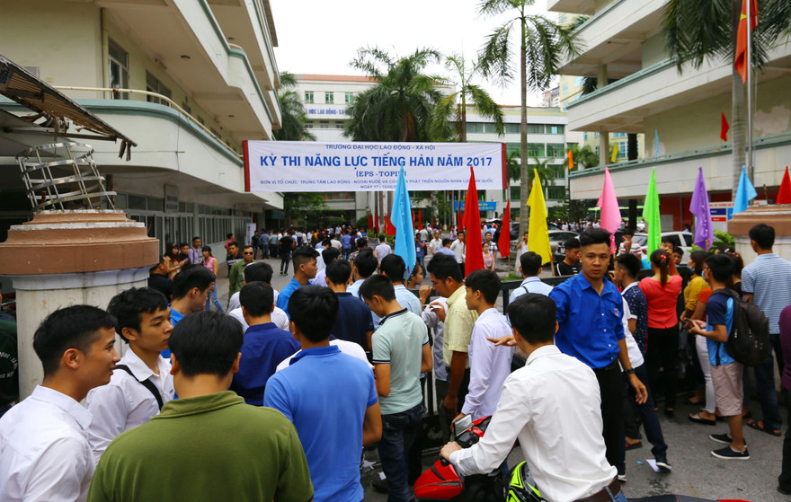 Hiện nay, ngoài chính quyền địa phương, các tổ chức, cá nhân khác không được đưa lao động đi làm việc tại Hàn Quốc