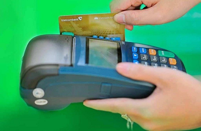 Nhiều phụ huynh thể hiện thái độ đồng tình việc thu học phí không dùng tiền mặt.