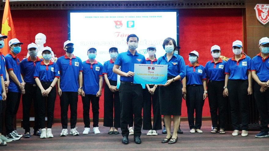 Tiếp nhận hỗ trợ chương trình "Tiếp sức mùa thi" 2021 do Tỉnh Đoàn TT-Huế phát động