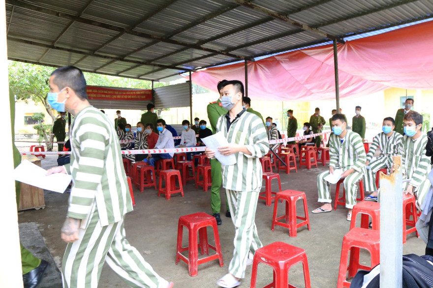 Tổ chức tiêm vắc xin cho can phạm, phạm nhân tại TT-Huế.