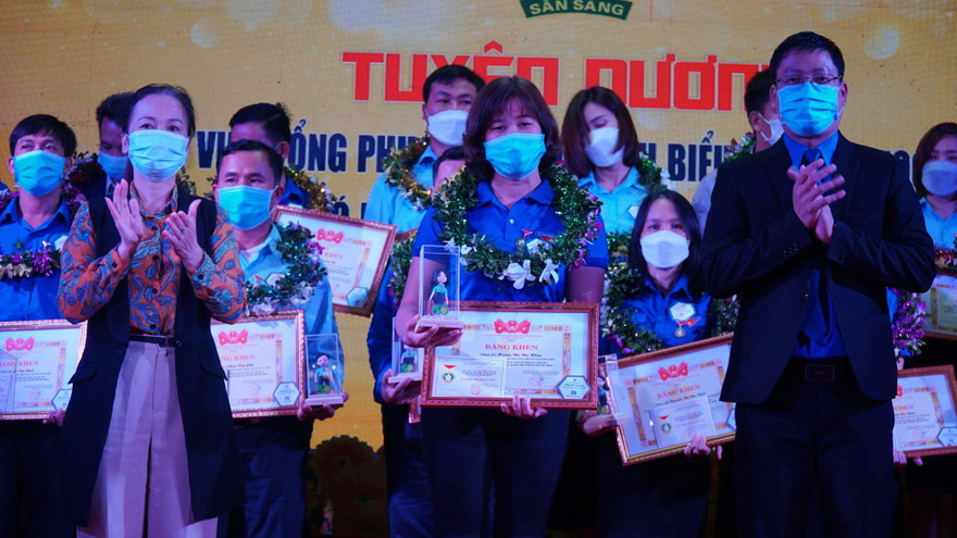 Tuyên dương tổng phụ trách Đội tiêu biểu năm 2021 tại TT-Huế